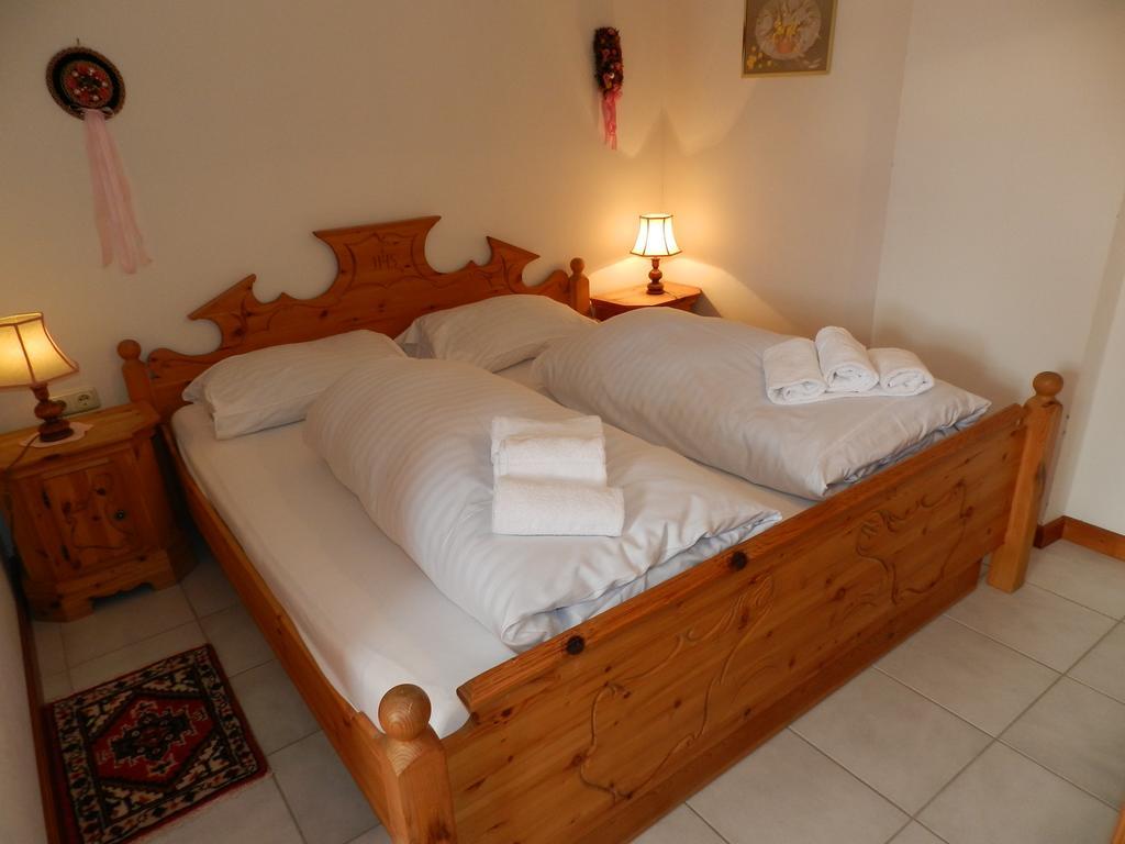 Villa Haus Franz by ISA AGENTUR Bad Kleinkirchheim Zimmer foto